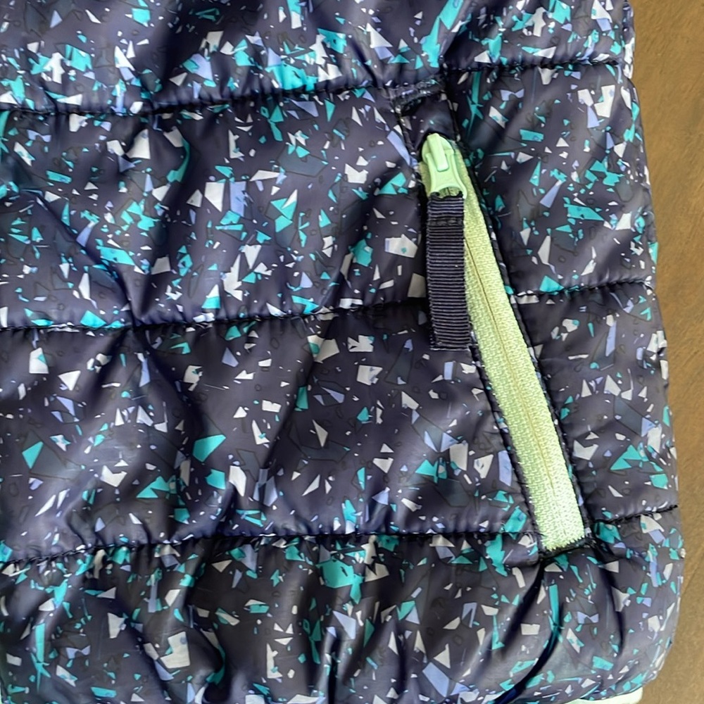 Eddie Bauer Girls reversible fleece puffer size 8/ medium - Picture 10 of 13